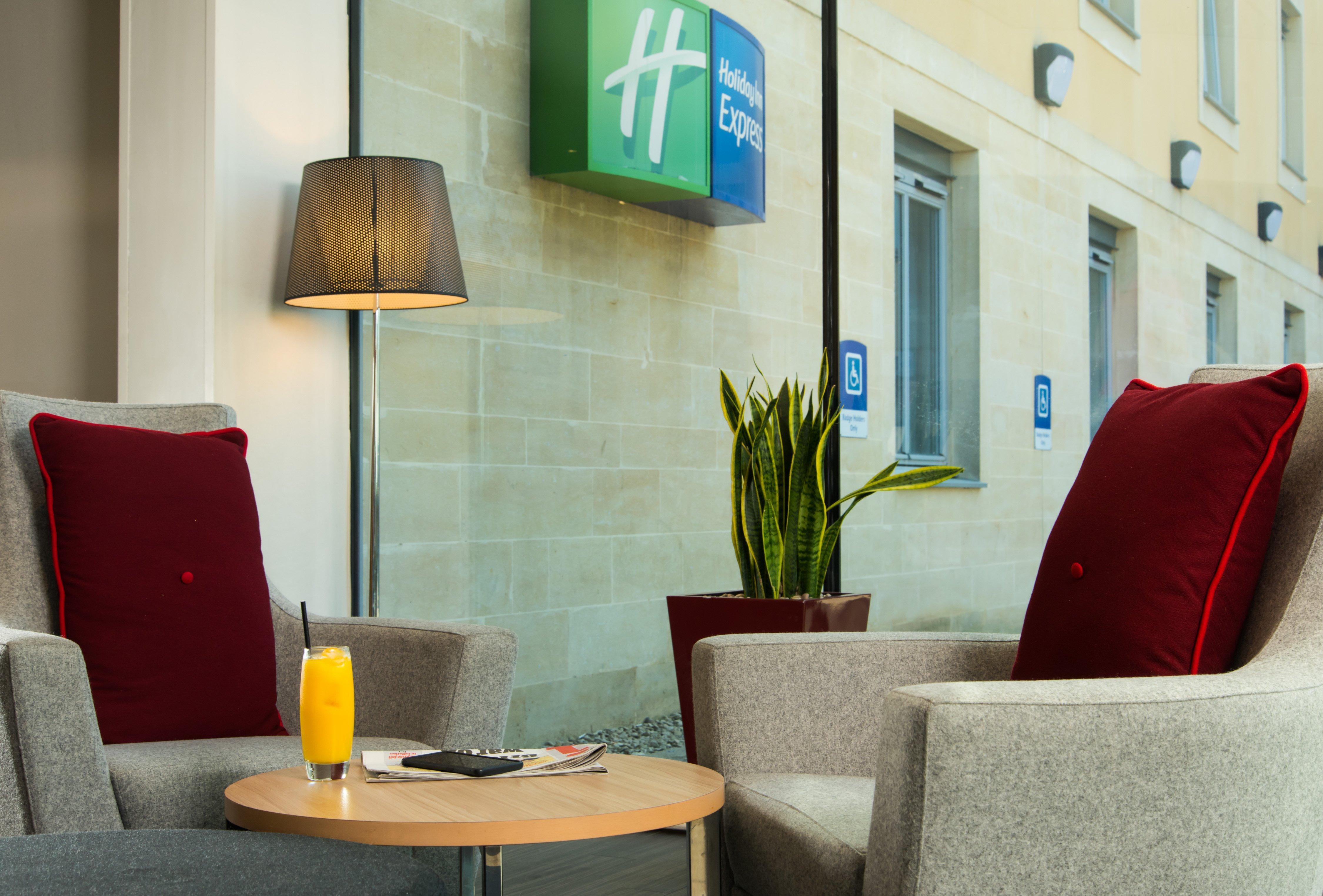 Holiday Inn Express Bath, An Ihg Hotel Exterior foto