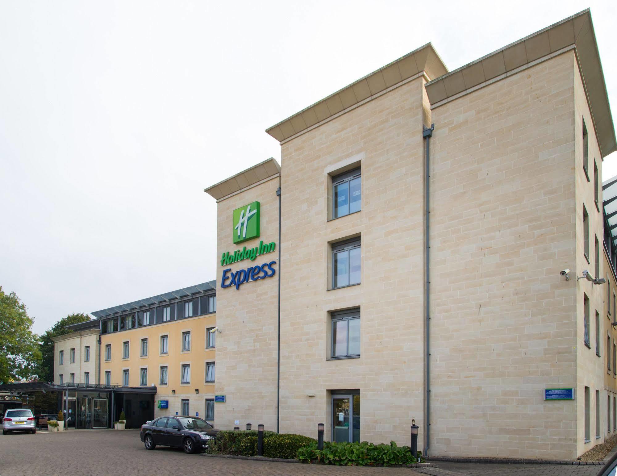 Holiday Inn Express Bath, An Ihg Hotel Exterior foto